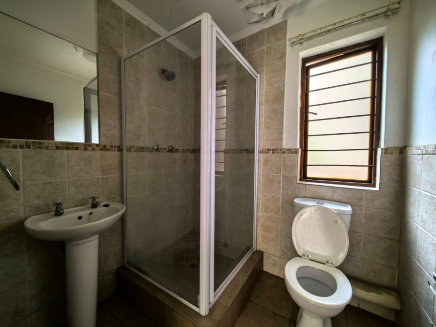 2 Bedroom Property for Sale in Montana Tuine Gauteng