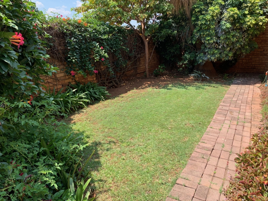3 Bedroom Property for Sale in Die Wilgers Gauteng