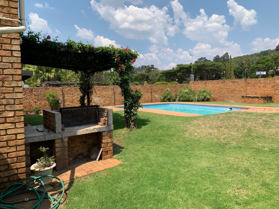 3 Bedroom Property for Sale in Die Wilgers Gauteng