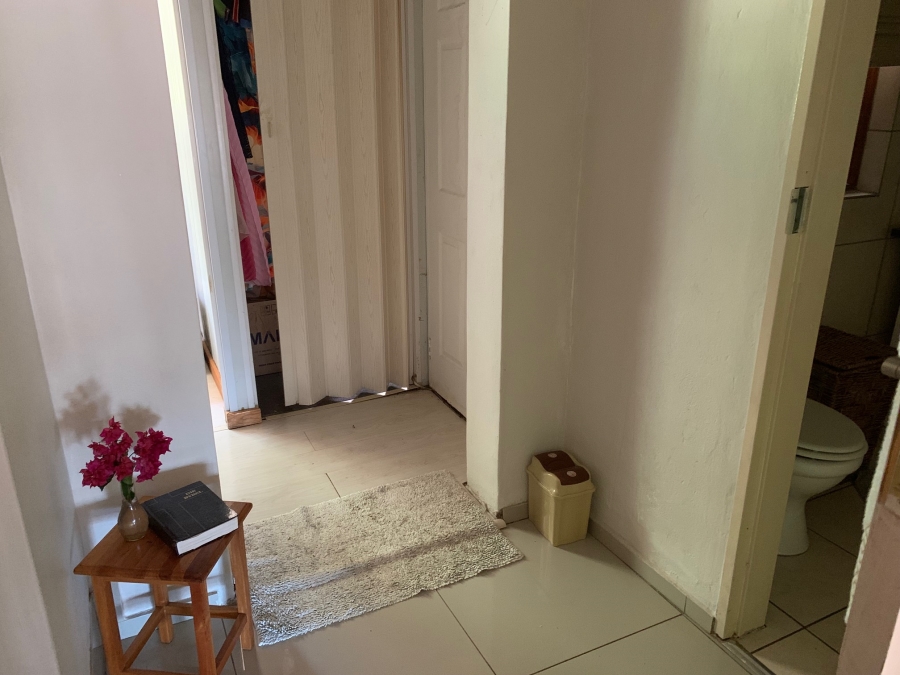 1 Bedroom Property for Sale in Faerie Glen Gauteng