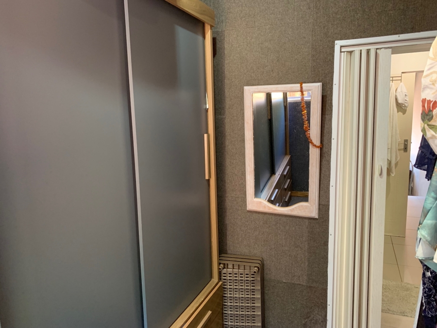 1 Bedroom Property for Sale in Faerie Glen Gauteng