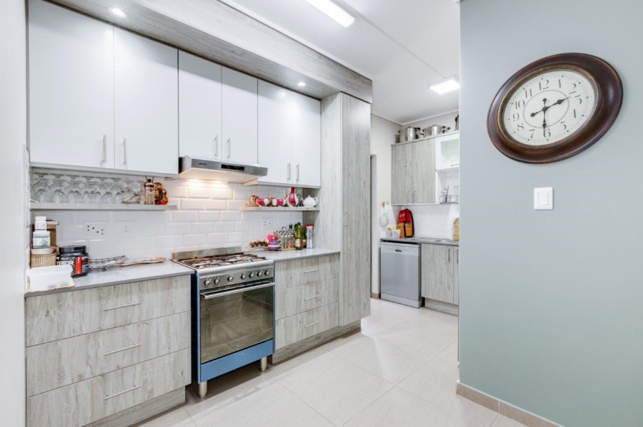 To Let 4 Bedroom Property for Rent in Kyalami Ridge Gauteng