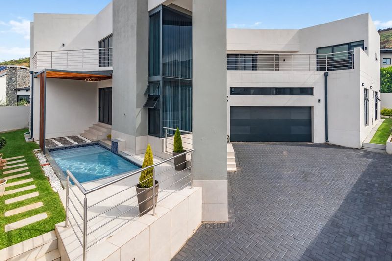 To Let 4 Bedroom Property for Rent in Homes Haven Gauteng