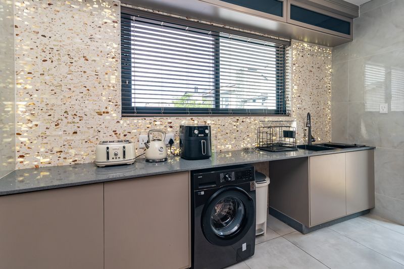 To Let 4 Bedroom Property for Rent in Homes Haven Gauteng