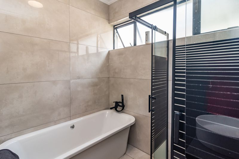 To Let 4 Bedroom Property for Rent in Homes Haven Gauteng