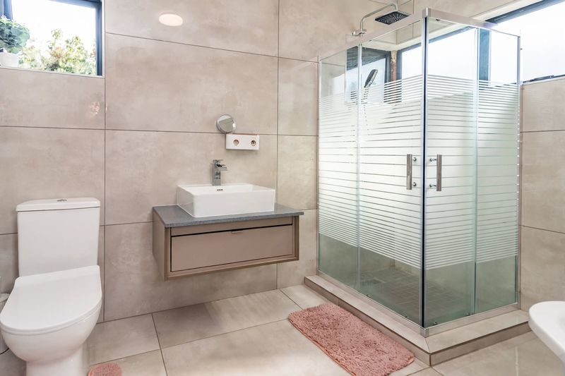 To Let 4 Bedroom Property for Rent in Homes Haven Gauteng