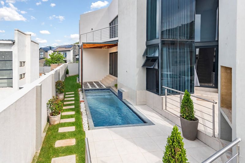 To Let 4 Bedroom Property for Rent in Homes Haven Gauteng