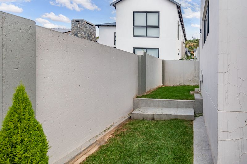 To Let 4 Bedroom Property for Rent in Homes Haven Gauteng