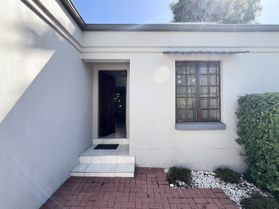 3 Bedroom Property for Sale in Norscot Gauteng