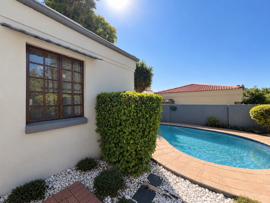 3 Bedroom Property for Sale in Norscot Gauteng