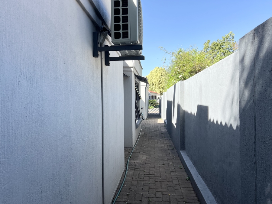 3 Bedroom Property for Sale in Norscot Gauteng