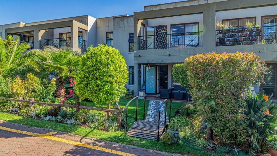 2 Bedroom Property for Sale in Marais Steyn Park Gauteng
