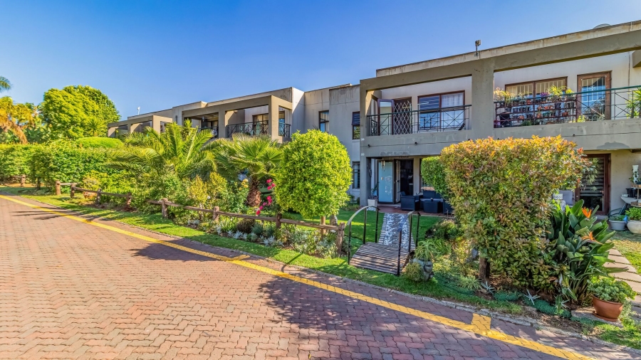2 Bedroom Property for Sale in Marais Steyn Park Gauteng