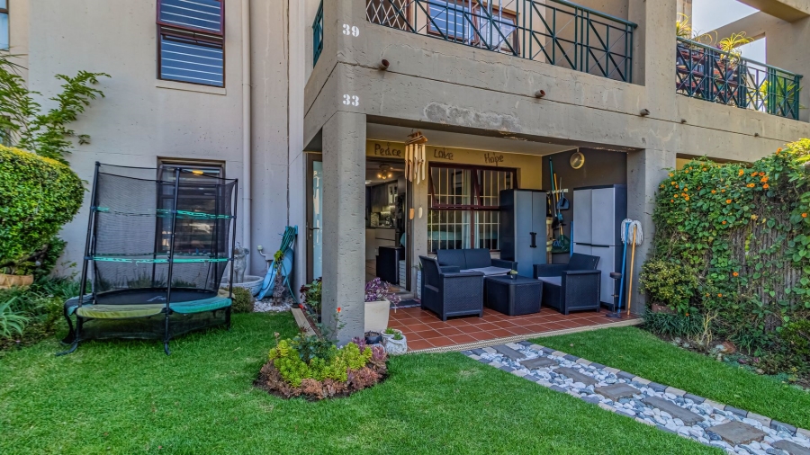 2 Bedroom Property for Sale in Marais Steyn Park Gauteng
