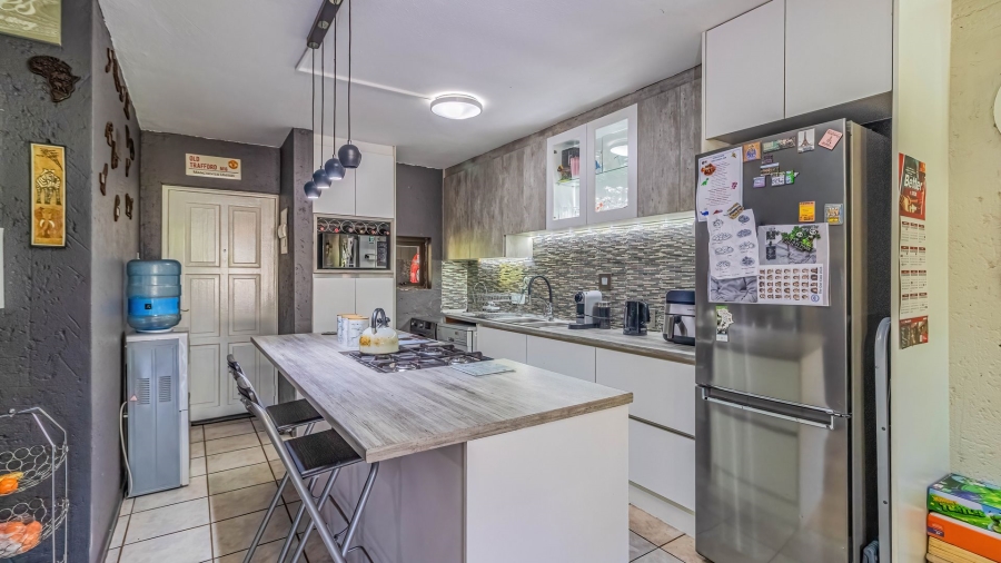 2 Bedroom Property for Sale in Marais Steyn Park Gauteng