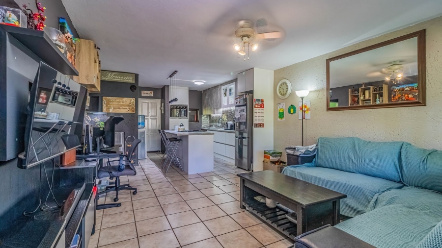 2 Bedroom Property for Sale in Marais Steyn Park Gauteng