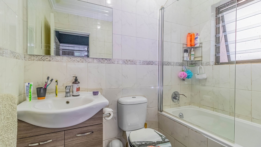 2 Bedroom Property for Sale in Marais Steyn Park Gauteng