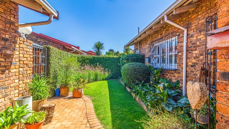 3 Bedroom Property for Sale in Elma Park Gauteng