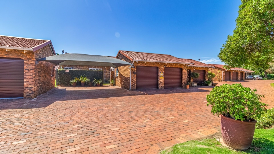3 Bedroom Property for Sale in Elma Park Gauteng