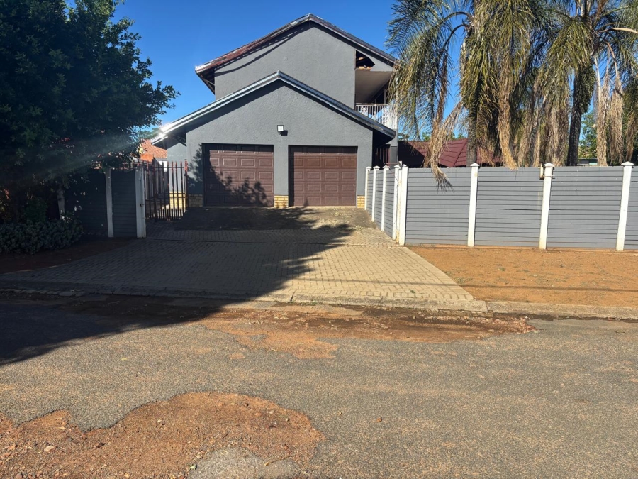 4 Bedroom Property for Sale in Steel Park Gauteng