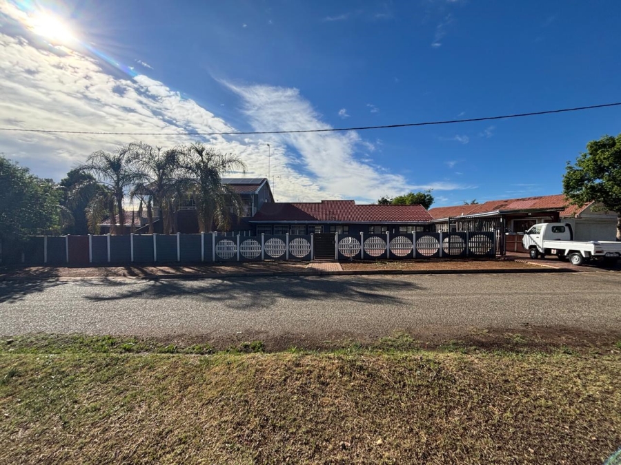 4 Bedroom Property for Sale in Steel Park Gauteng