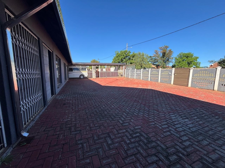 4 Bedroom Property for Sale in Steel Park Gauteng
