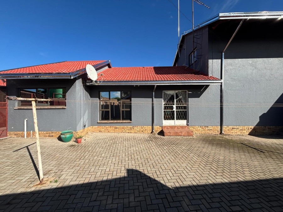 4 Bedroom Property for Sale in Steel Park Gauteng