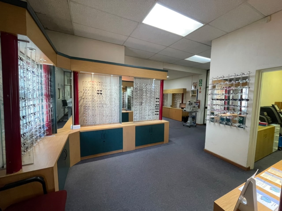 To Let Commercial Property for Rent in Farrar Park Gauteng