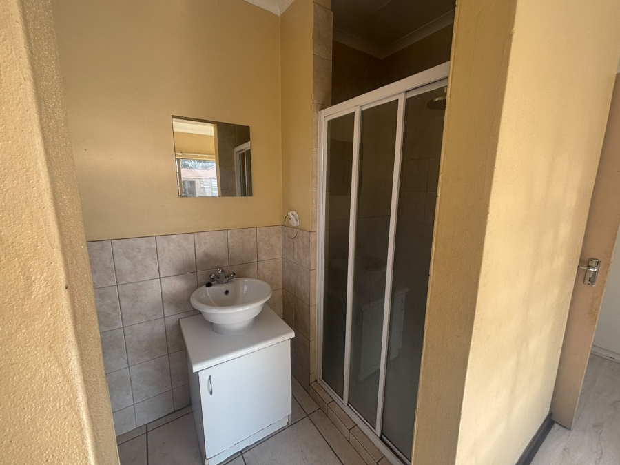 To Let 2 Bedroom Property for Rent in Vanderbijlpark SW 5 Gauteng
