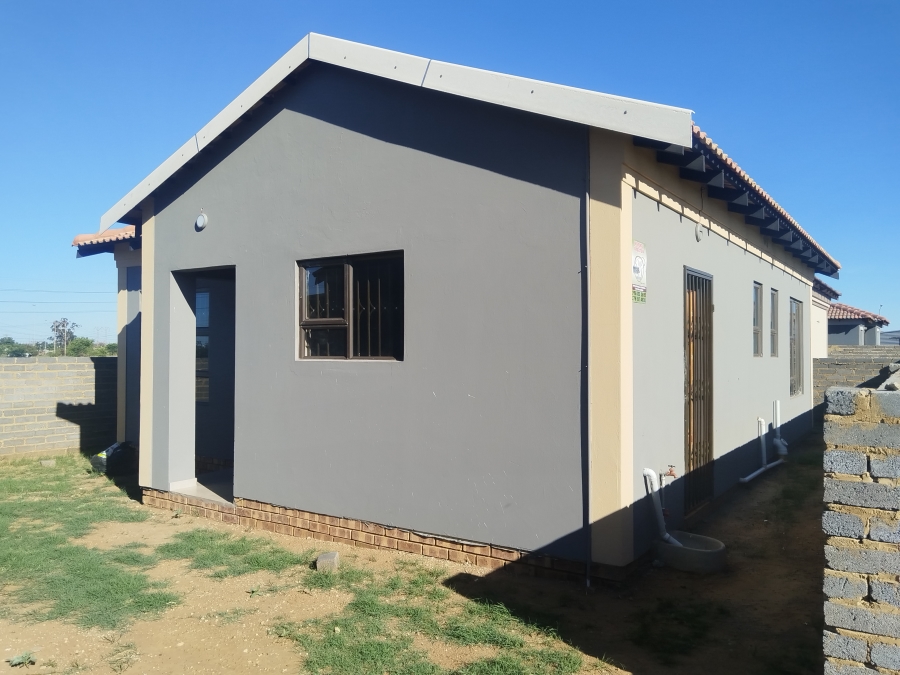 2 Bedroom Property for Sale in Vanderbijlpark CE 4 Gauteng