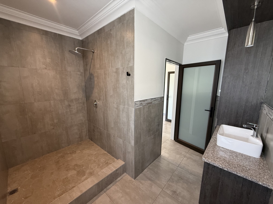 To Let 6 Bedroom Property for Rent in Zambezi Country Estate Gauteng