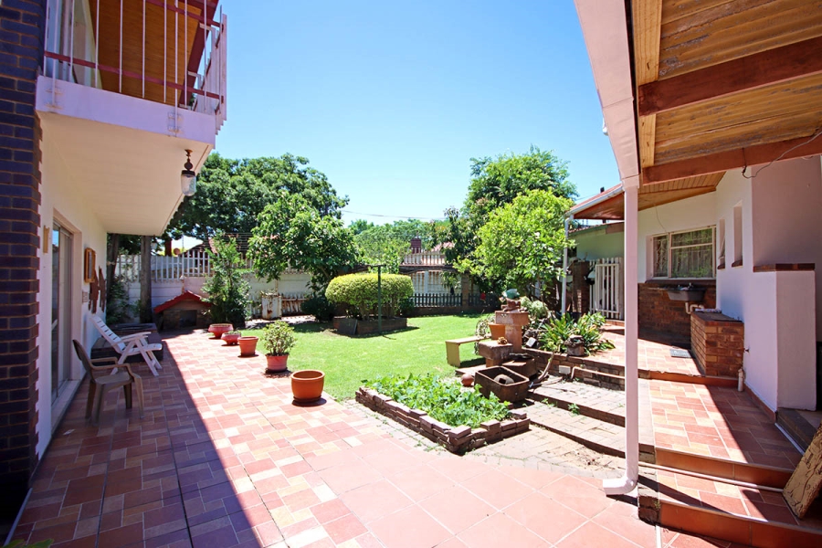 6 Bedroom Property for Sale in Blairgowrie Gauteng
