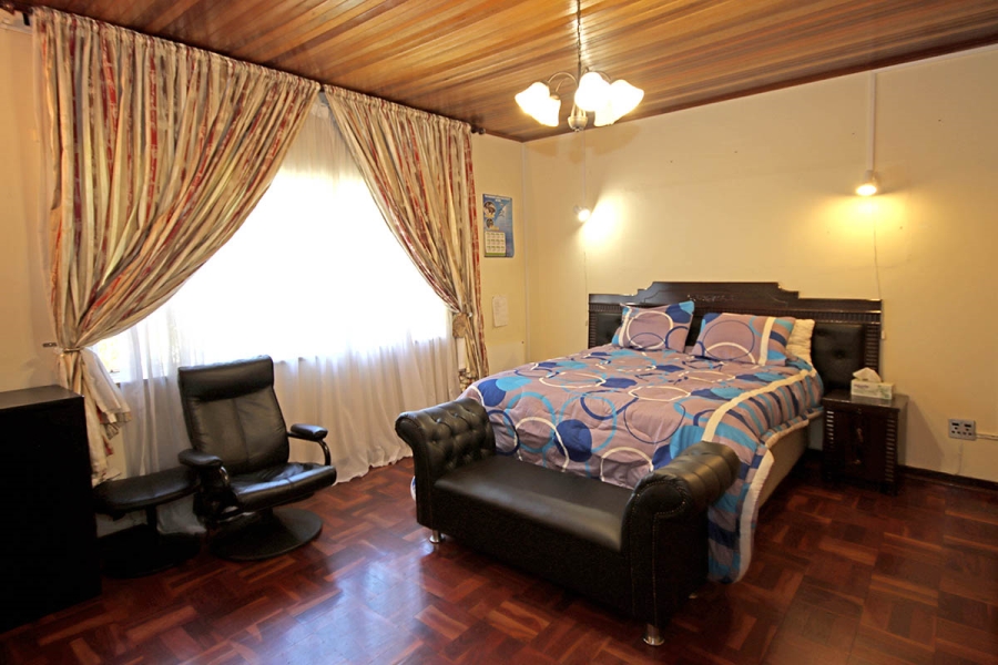 6 Bedroom Property for Sale in Blairgowrie Gauteng
