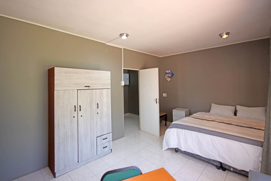 6 Bedroom Property for Sale in Blairgowrie Gauteng