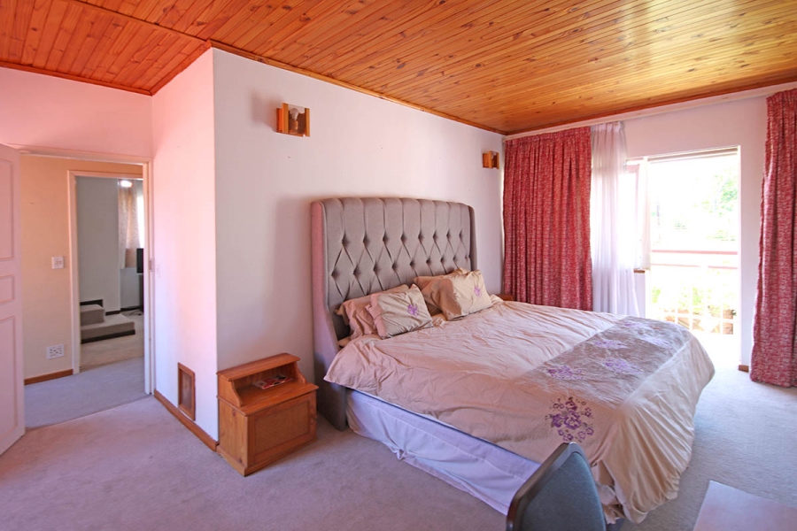 6 Bedroom Property for Sale in Blairgowrie Gauteng