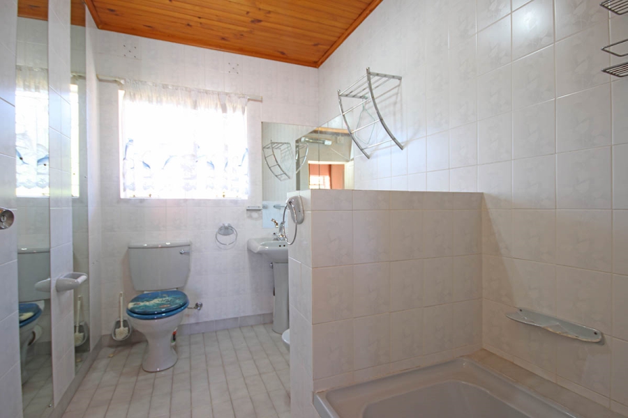 6 Bedroom Property for Sale in Blairgowrie Gauteng