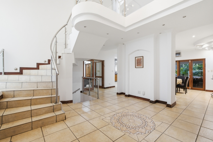 6 Bedroom Property for Sale in Woodmead Gauteng