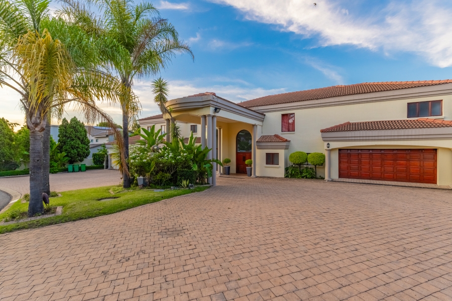 6 Bedroom Property for Sale in Woodmead Gauteng