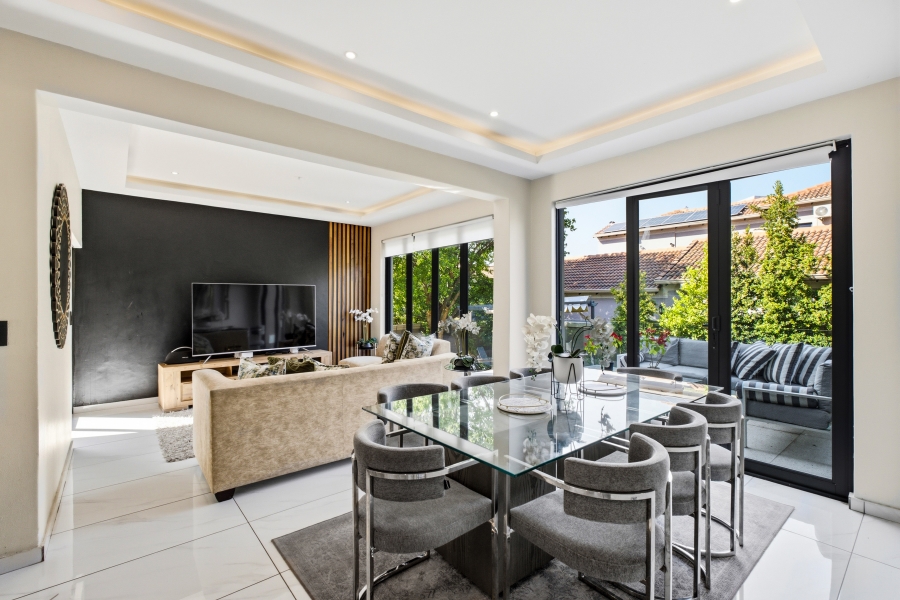 4 Bedroom Property for Sale in Broadacres Gauteng