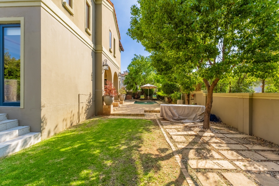 4 Bedroom Property for Sale in Broadacres Gauteng