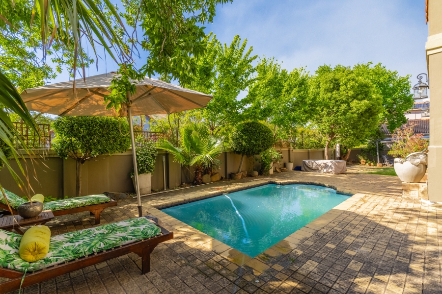 4 Bedroom Property for Sale in Broadacres Gauteng