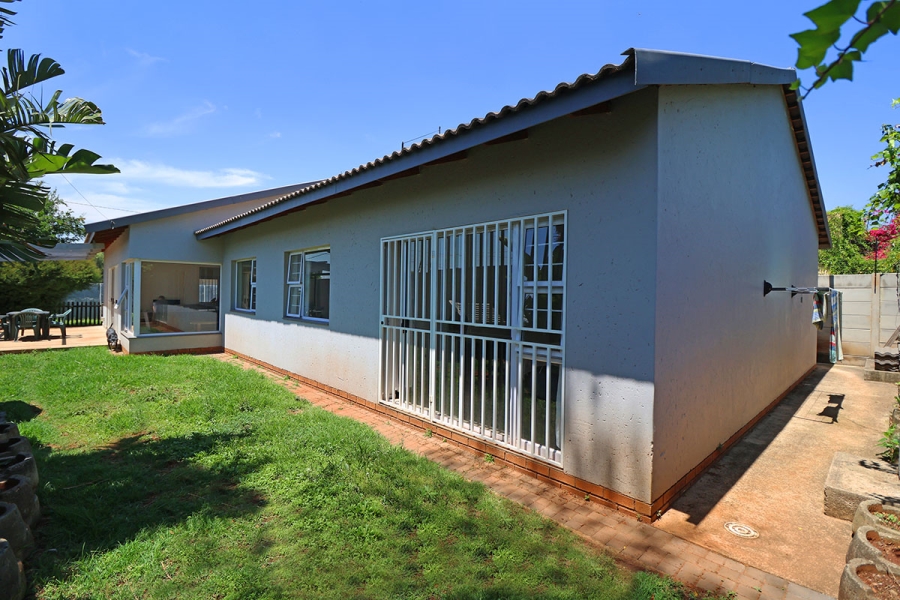 To Let 3 Bedroom Property for Rent in Sydenham Gauteng