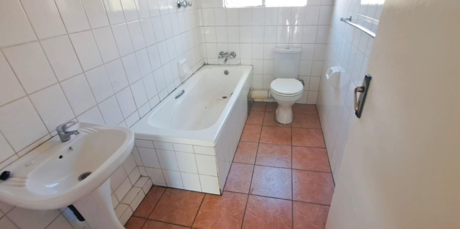2 Bedroom Property for Sale in Winchester Hills Gauteng