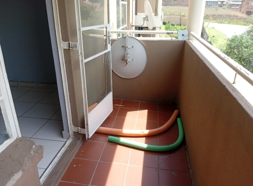 2 Bedroom Property for Sale in Winchester Hills Gauteng