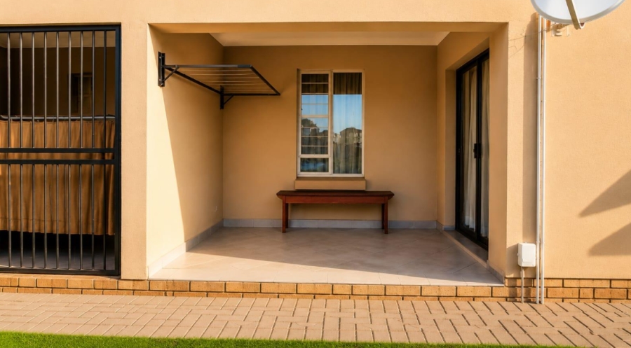 2 Bedroom Property for Sale in Albertsdal Gauteng