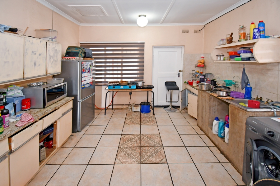 6 Bedroom Property for Sale in Coronationville Gauteng