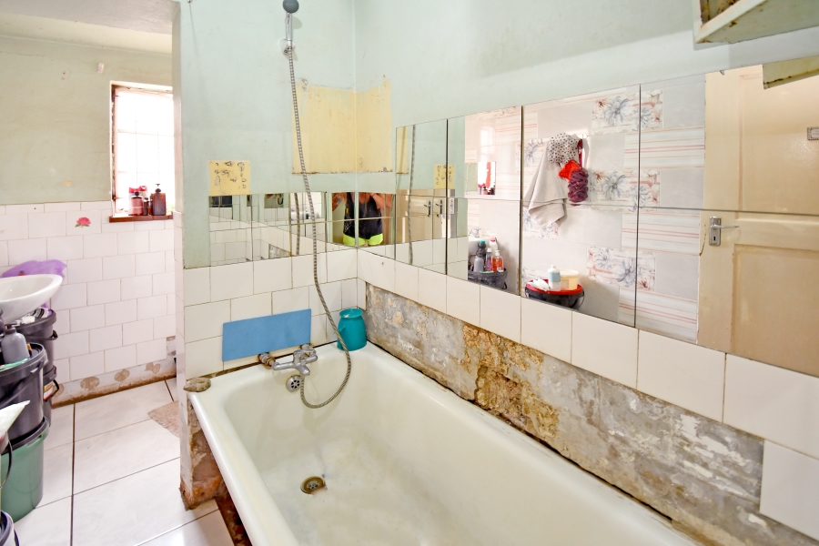 6 Bedroom Property for Sale in Coronationville Gauteng