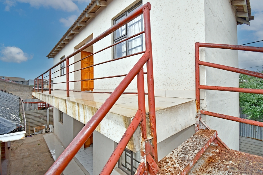 6 Bedroom Property for Sale in Coronationville Gauteng
