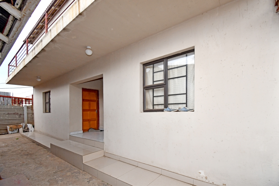 6 Bedroom Property for Sale in Coronationville Gauteng