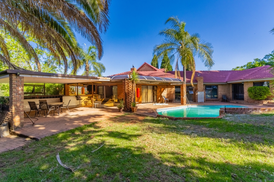 4 Bedroom Property for Sale in Paulshof Gauteng